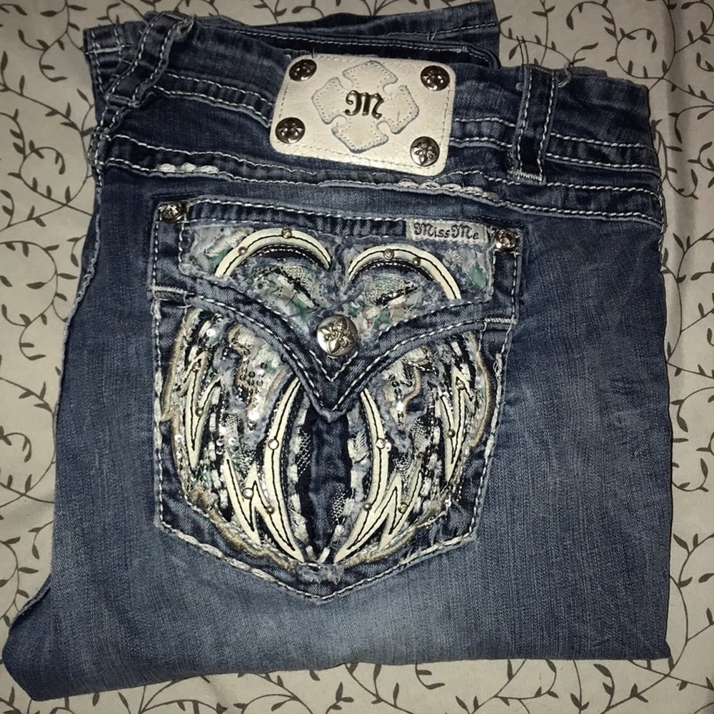 Miss Me Cropped (Capri length) Jeans